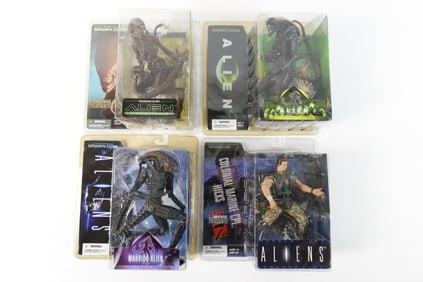 Lot of 4 McFarlane Alien Action Figures