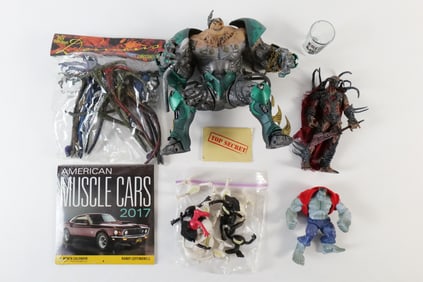 Group of Loose Figures