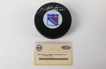Mark Messier Autograph Hockey Puck - HOF