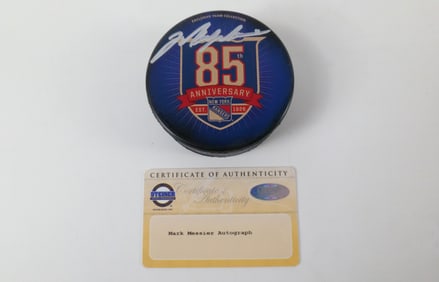 Mark Messier Signed New York Rangers 85th Anniversary Puck