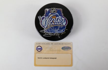 Henrik Lundqvist Winter Classic 2012 Autograph Hockey Puck