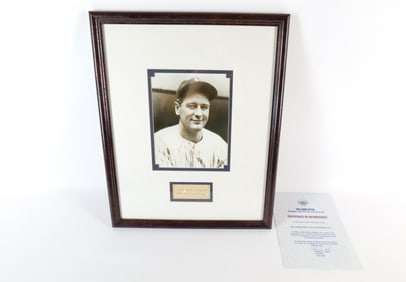 Lou Gehrig New York Yankees Photo with Autograph Cut