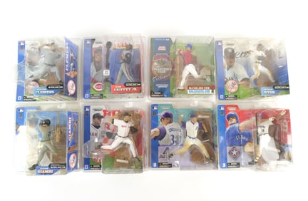 Lot of 8 McFarlane MLB Action Figures