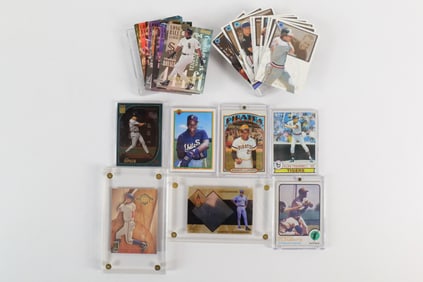 Lot of Mixed Baseball Cards