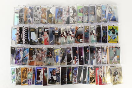 Large Lot of Frank Thomas Baseball Cards