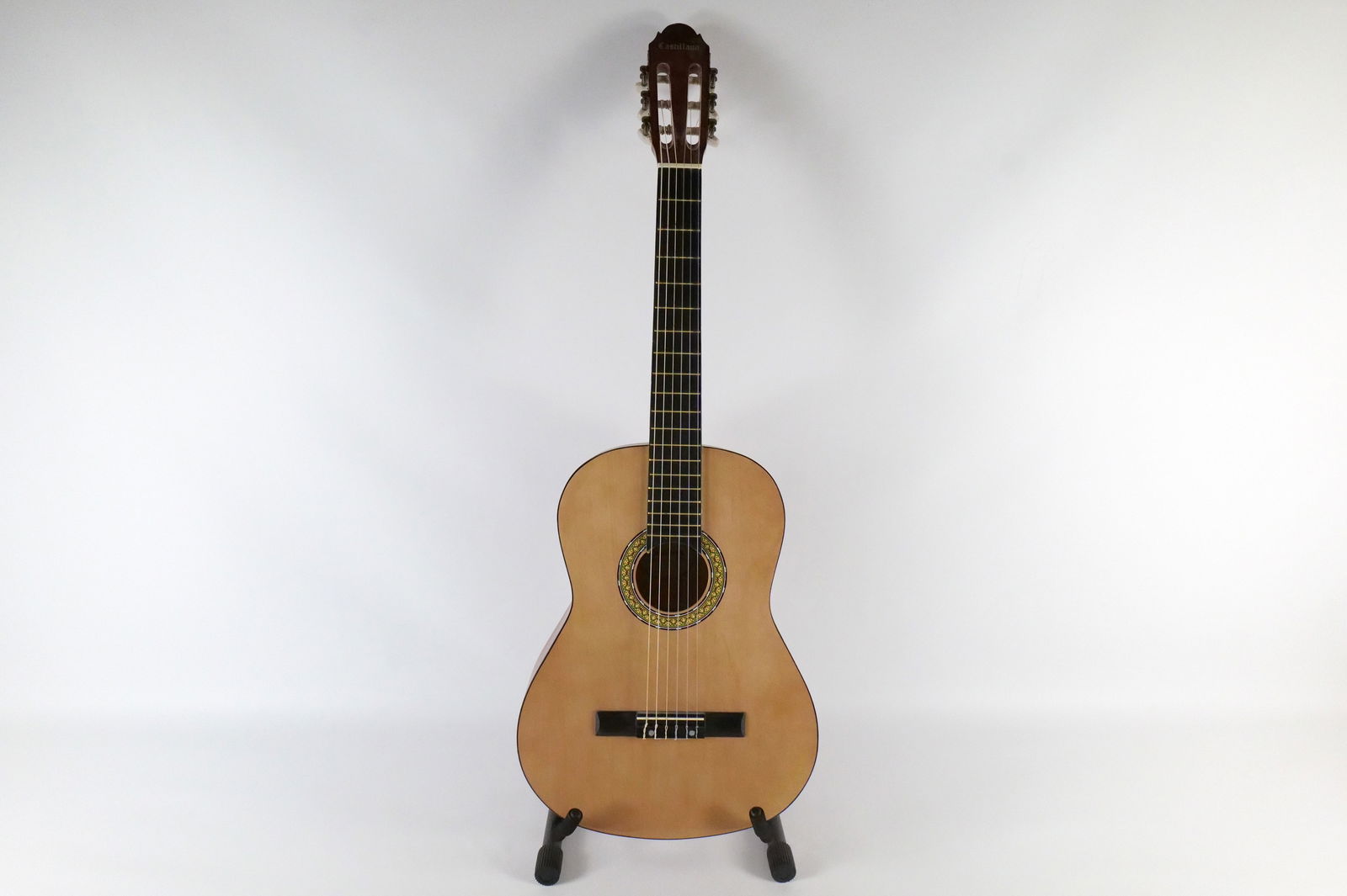 Castillana Acoustic Guitar (1 of 17)
