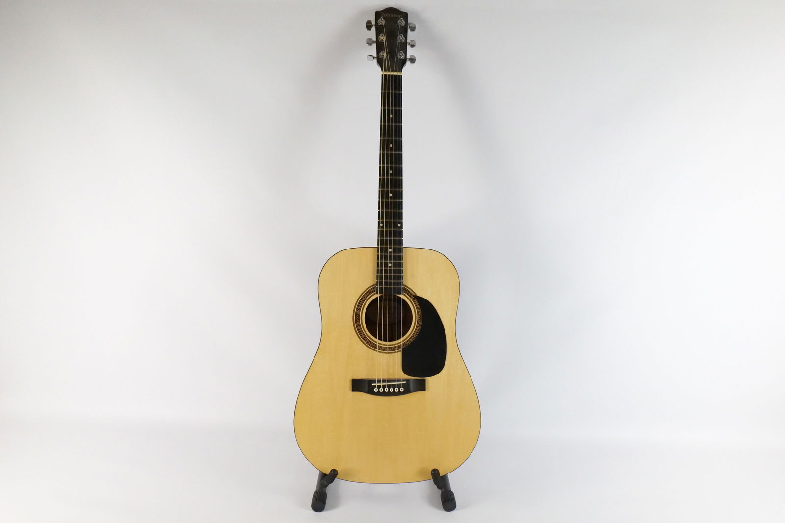 Johnson Acoustic Guitar (1 of 18)