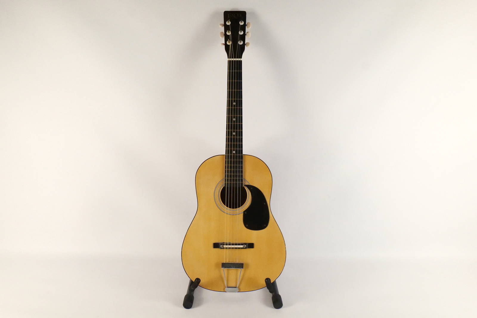 Excel Acoustic Guitar Auction