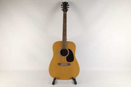 Maestro by Gibson Acoustic Guitar