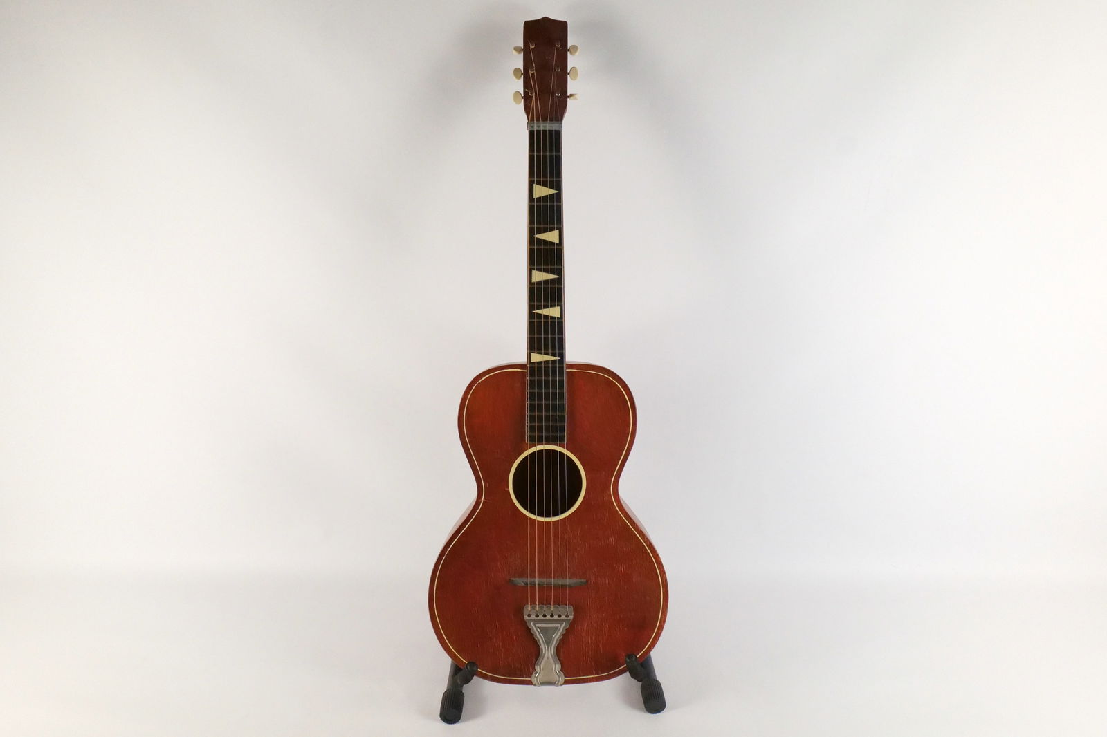 Six String Acoustic Guitar (1 of 19)