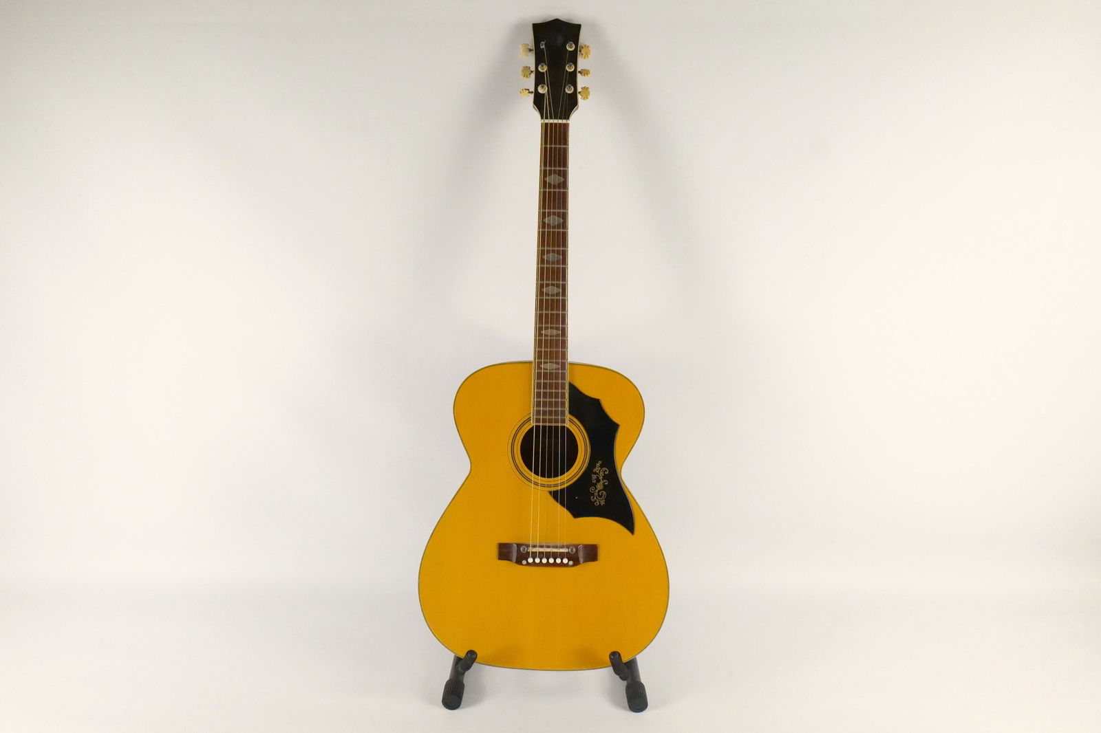 Six String Acoustic Guitar (1 of 18)