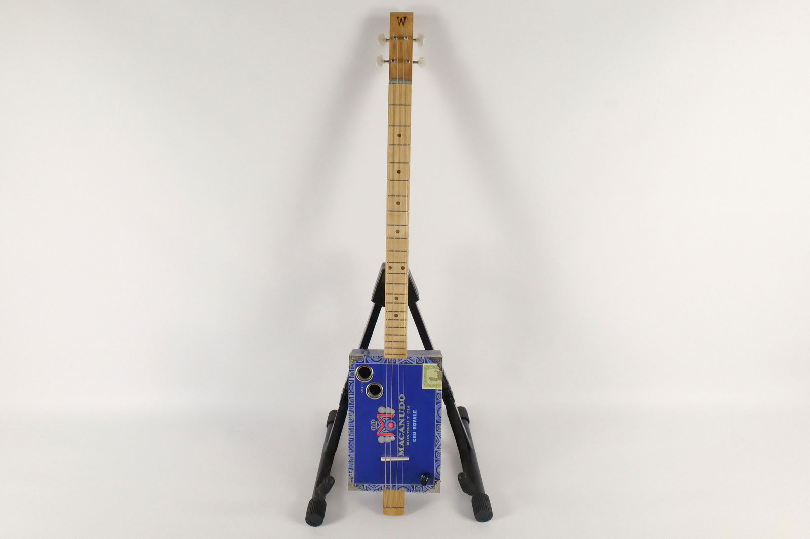 Macanudo Three String Cigar Box Banjo (1 of 11)