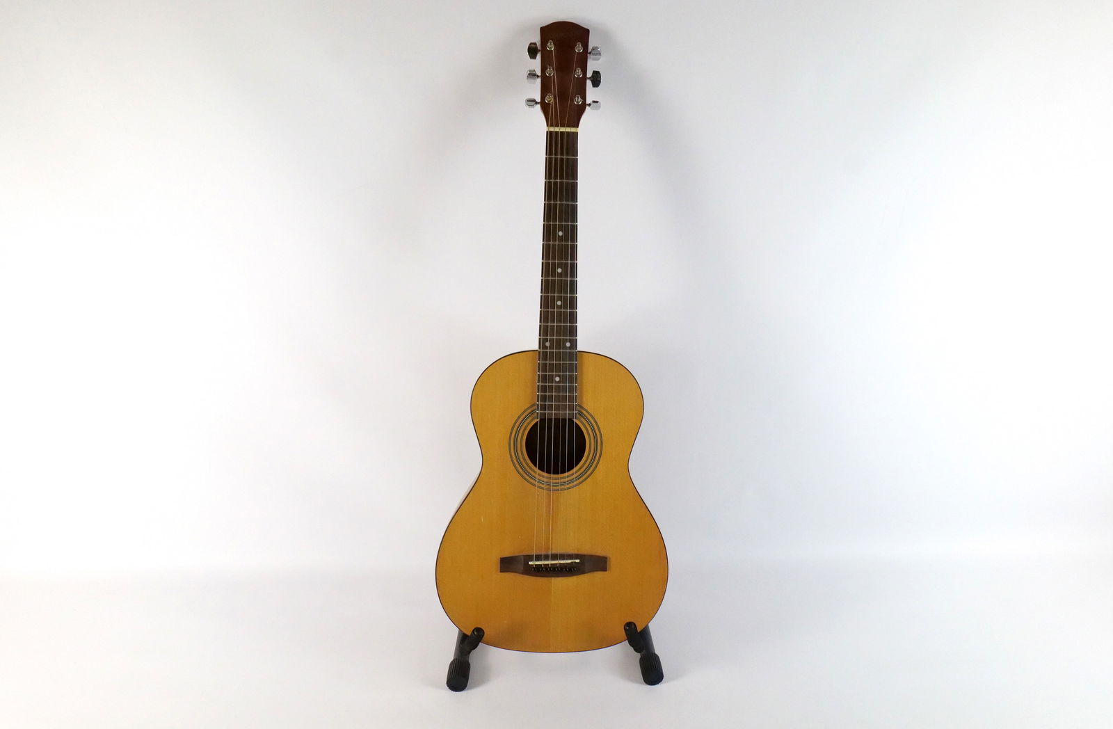 Starcaster by Fender Acoustic Guitar (1 of 18)