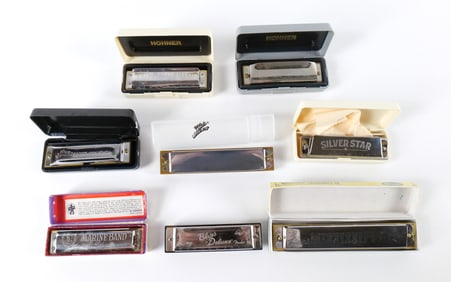 Lot of 8 Harmonicas