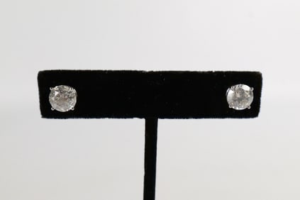 14K White Gold Diamond Stud Earrings