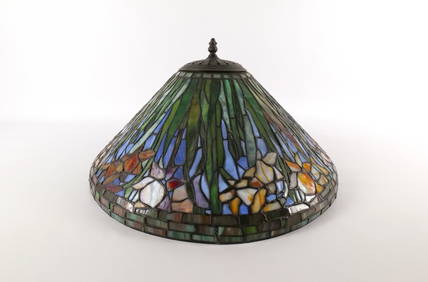 Tiffany Style Stained Glass Lamp Shade (1 of 7)