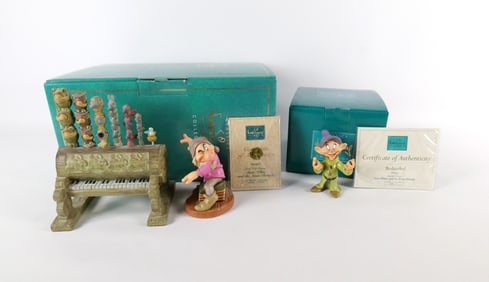 Lot of 2 WDCC Snow White Figurines