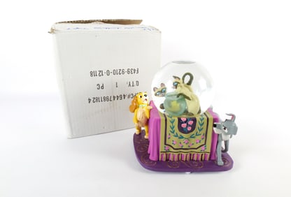 Lady and The Tramp Snow Globe