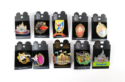 Lot of 10 Disneyland Pins