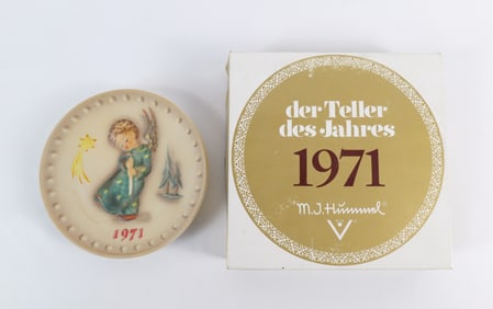 Hummel 1971 Relief Plate