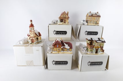 Lot of 5 Hummel Hawthorne Village Cottages