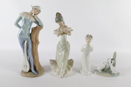 Lot of 4 Nao Figurines