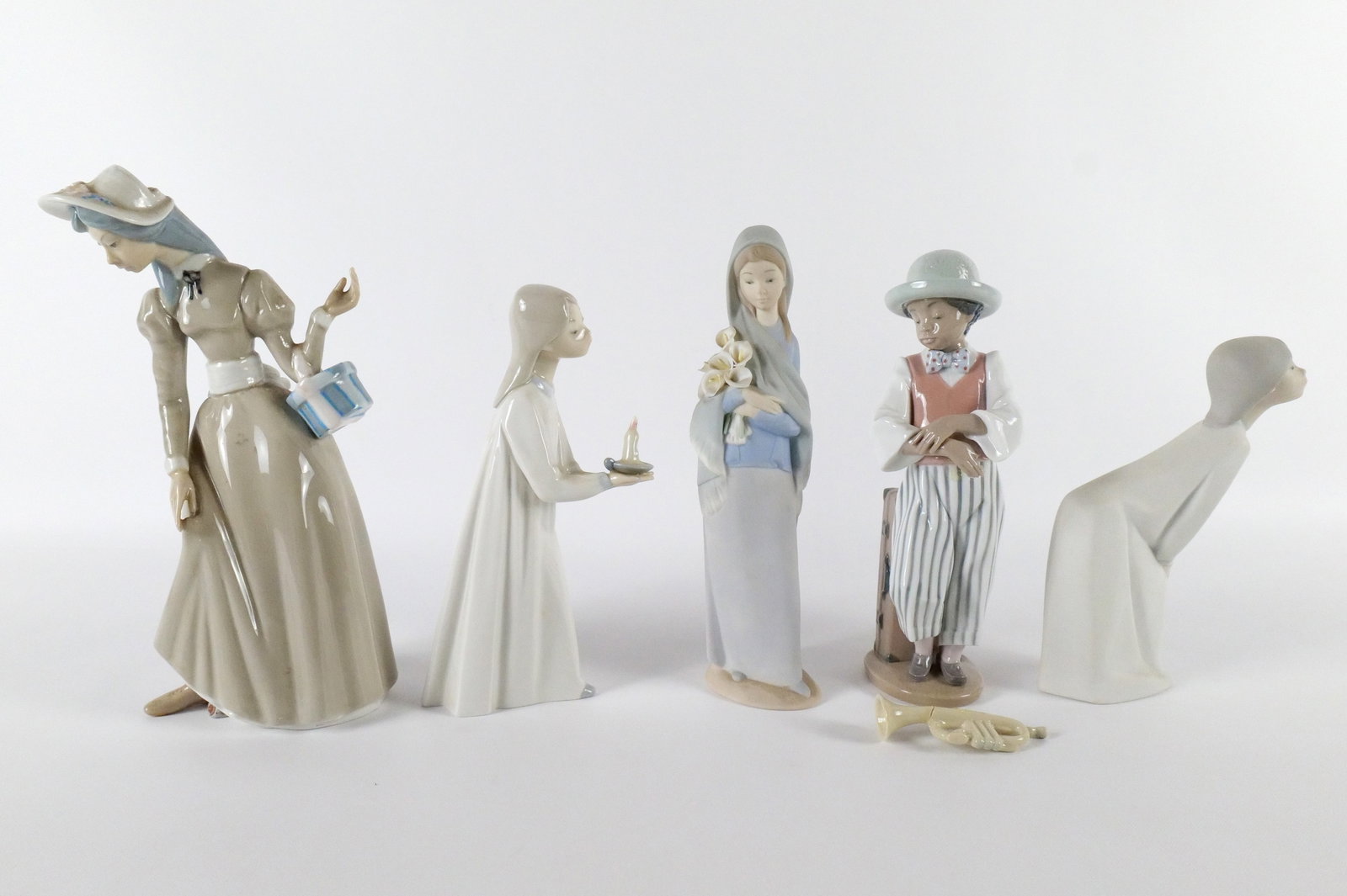 Lot of 5 Spain Figurines - Mostly Lladro (1 of 13)