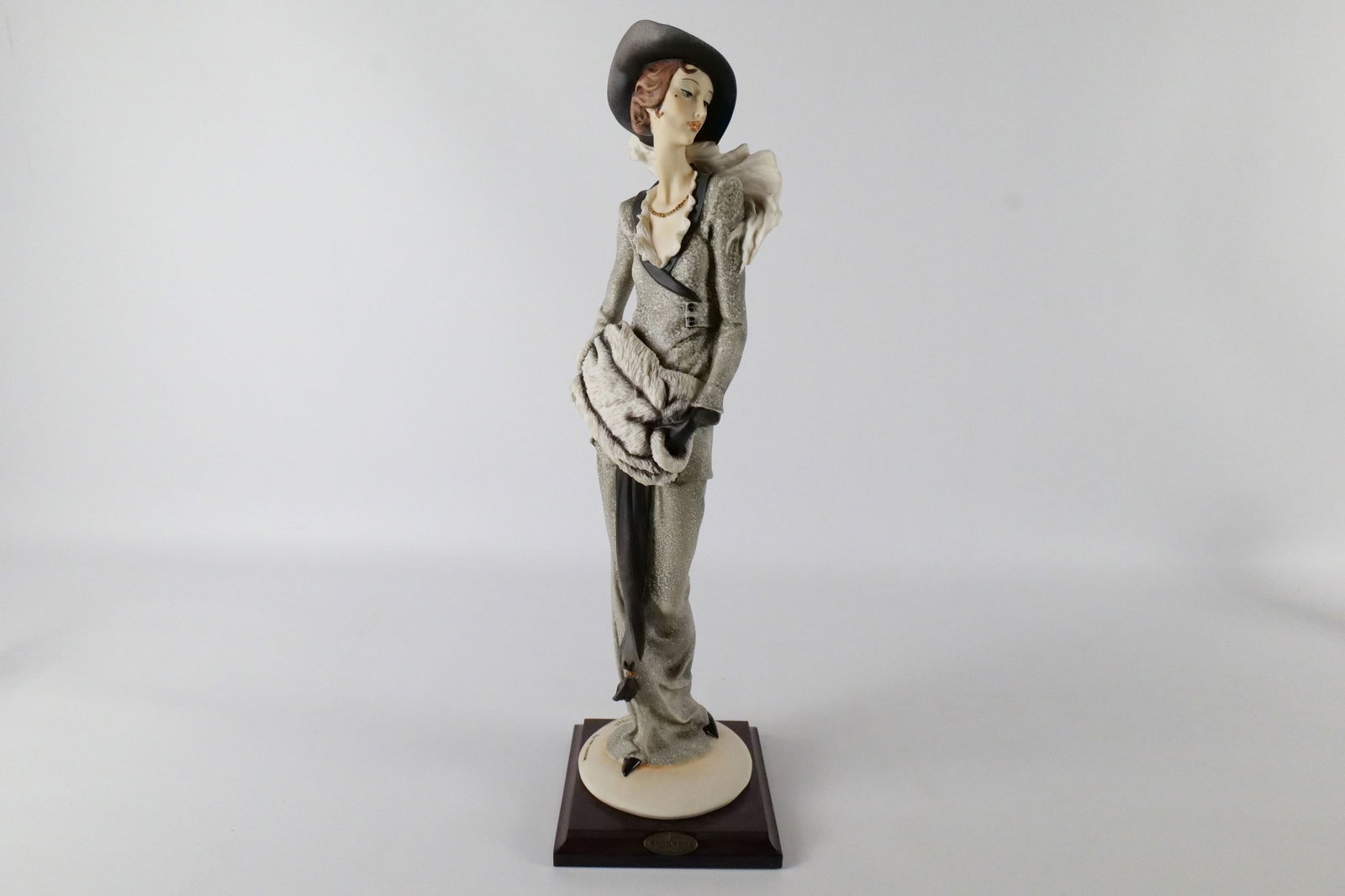 Toni Moretto Lo Scricciolo Lady At Piano Figurine