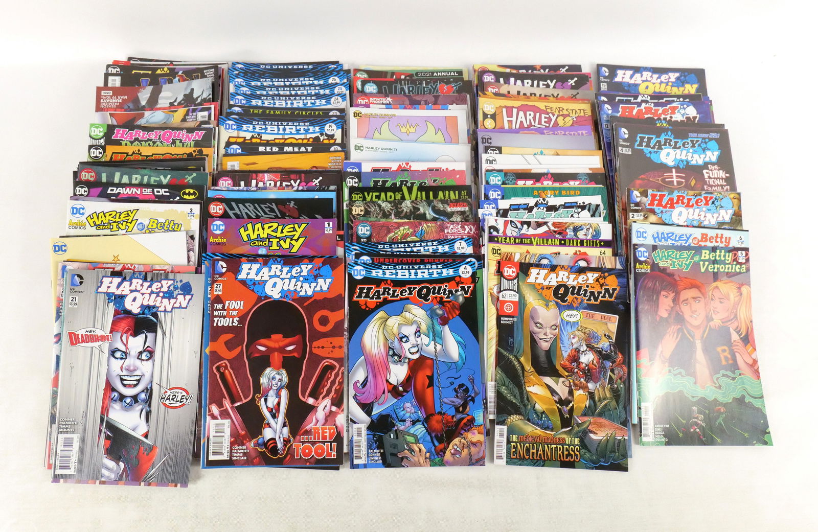 Lot of Harley Quinn Comics (1 of 9)