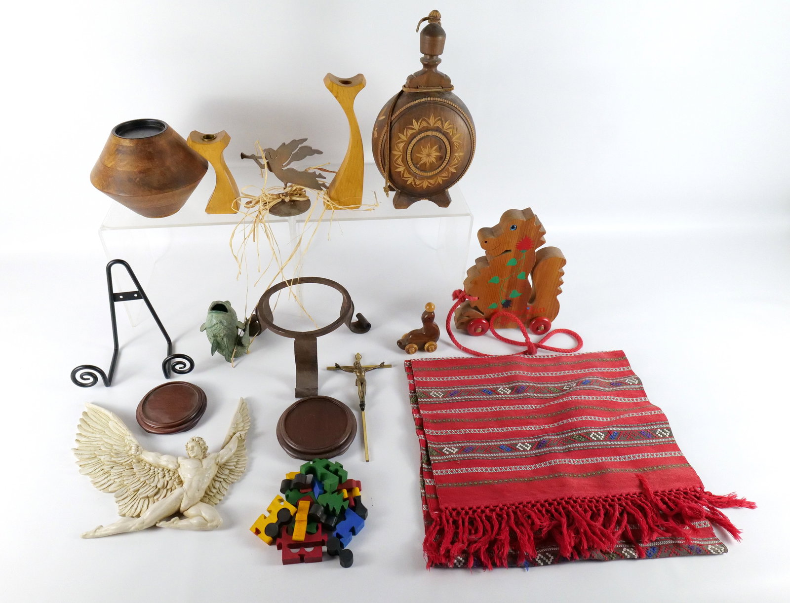 Group Lot of Decor (1 of 16)