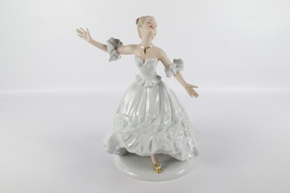 Wallendorf German Porcelain Ballerina Figurine