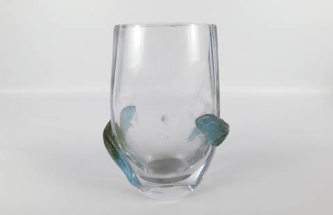 Daum France Crystal Modern Vase: Daum France Crystal Modern Vase. Signed. Good Condition. Measures 9" tall x 7.5" wide. All invoices must be paid within 24 hours of the sale. We offer multiple shipping options please read the shippin
