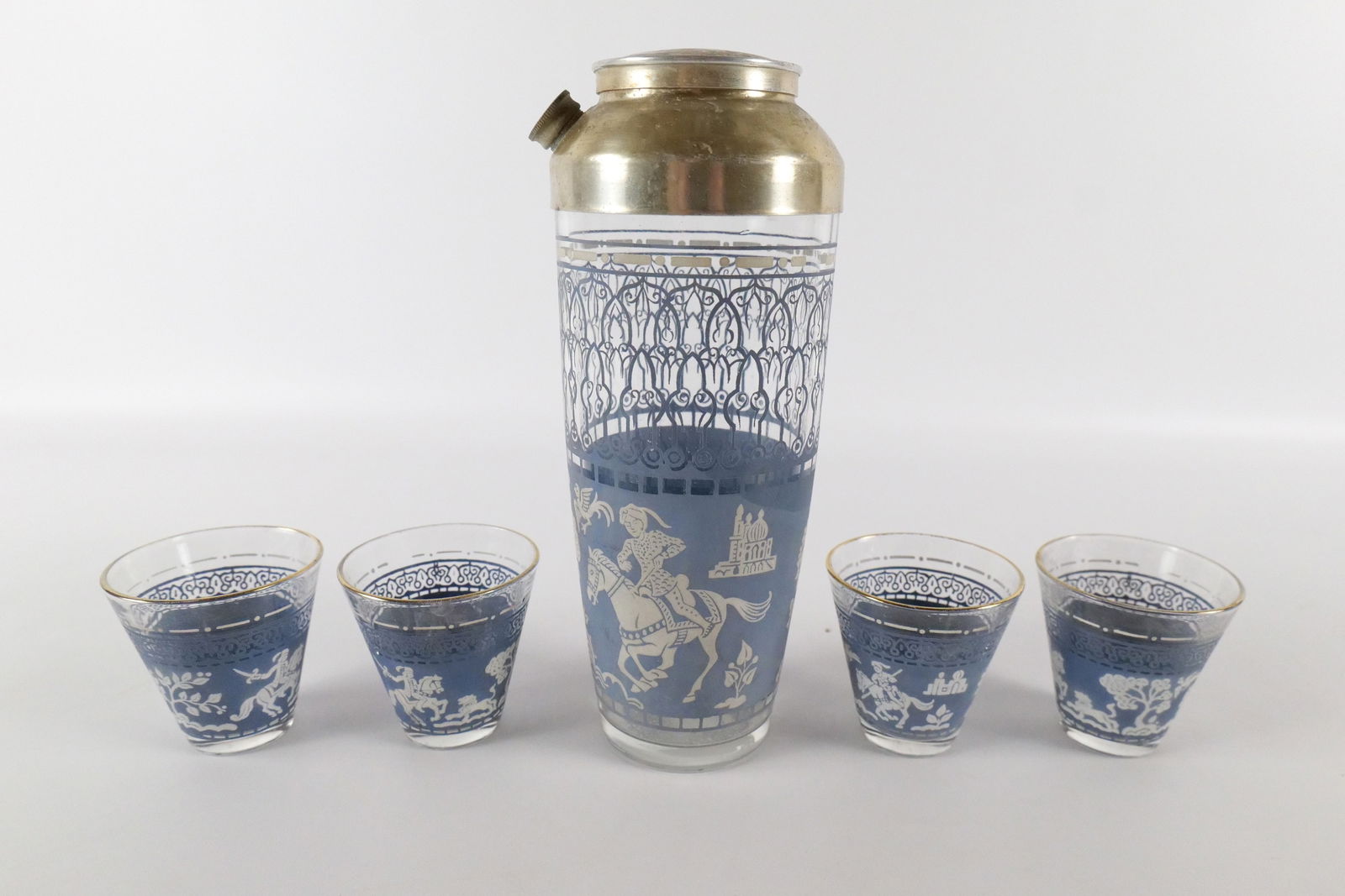 Glass Shaker Bar Set (1 of 9)