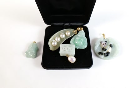 5,14K Gold and Green Jade Pendants