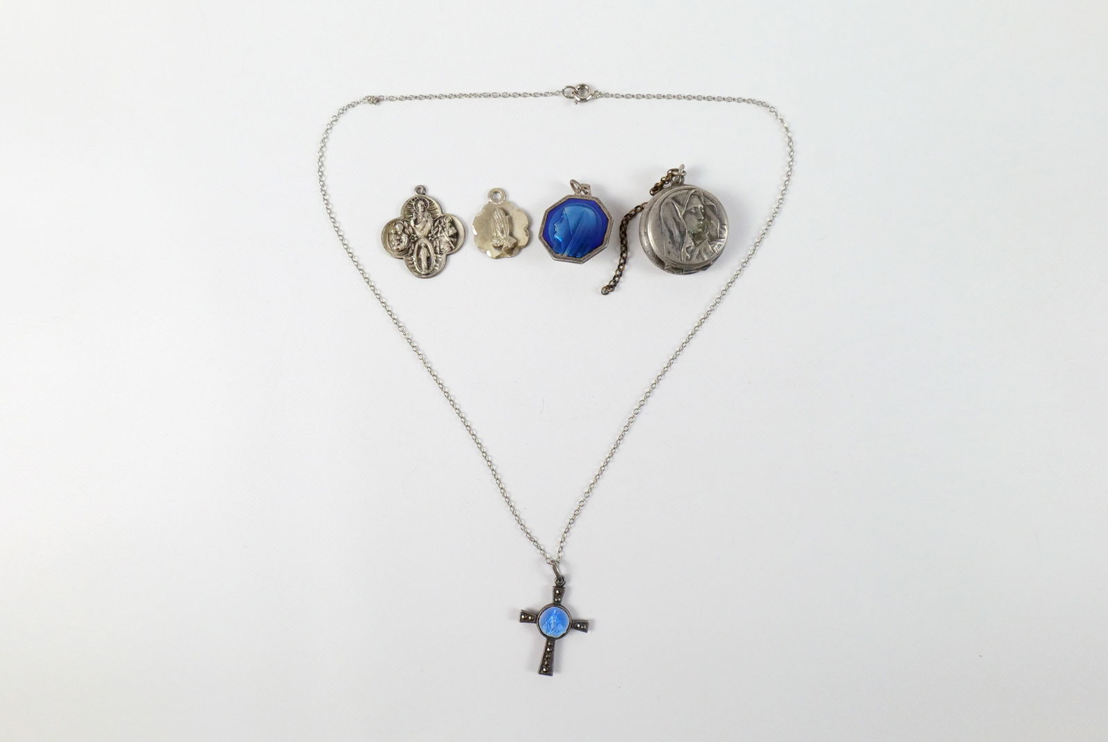 5 Vintage Sterling Religious Pendants (1 of 10)