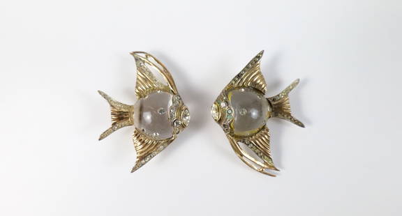 Pair of 1940s Sterling Coro Jelly Belly Angel Fish Fur Clips : Pair of 1940s Sterling Coro Jelly Belly Angel Fish Fur Clips. The lot includes a vintage 1940s pair of 1.81'' x 1.32'' gold vermeil sterling "Jelly Belly" angel fish fur clips with lucite bellies stud