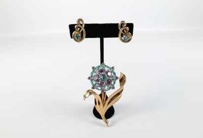 Vintage 1940s Brooch and Earrings Pairing