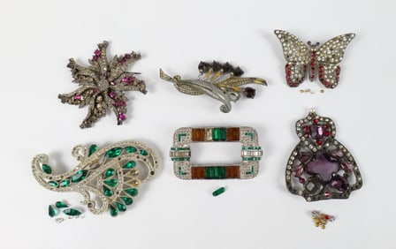 Group of 6 Vintage 1940s Brooches