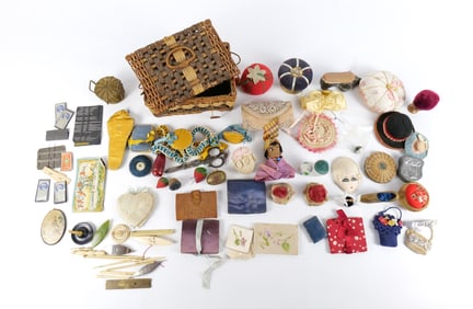 Group of Vintage/Antique Sewing Notions