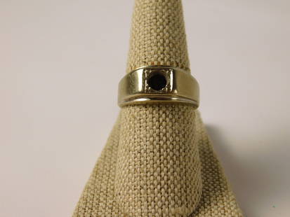 Vintage Men's 14K Ring: Size 8 mens white gold band with a missing gem, it weighs 6.7 grams and is marked 14K. All invoices must be paid within 24 hours of the sale. We offer multiple shipping options please read the shippin