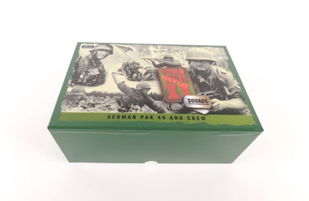 Britain Military WWII Squads - German Pak 40 and Crew Miniature Set