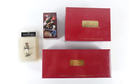 Lot of 4 Britain Military Miniatures