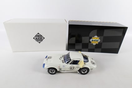 Exoto Racing Legends 1:18 Corvette Grand Sport Coupe #67