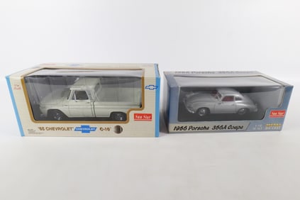 Lot of 2 Sun Star 1:18 Scale Diecast