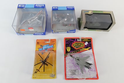 Lot of Mixed Military Diecast