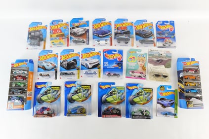 Lot of 20 Hot Wheels Diecast