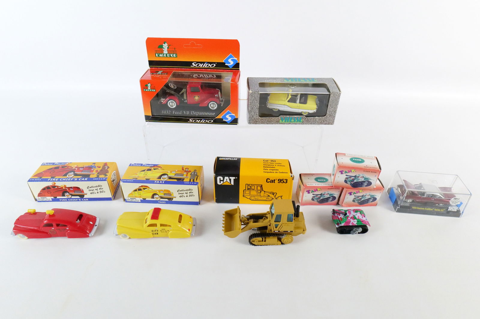 3 Lesney Matchbox Land Rover Fire Truck Chief Car