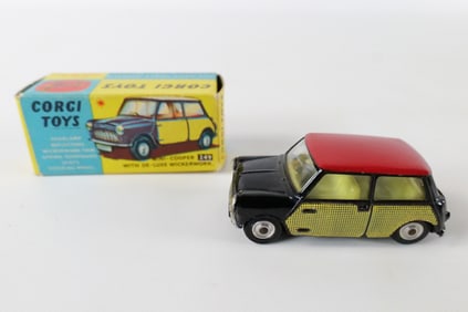 Vintage Corgi Mini Cooper with Deluxe Wickerwork