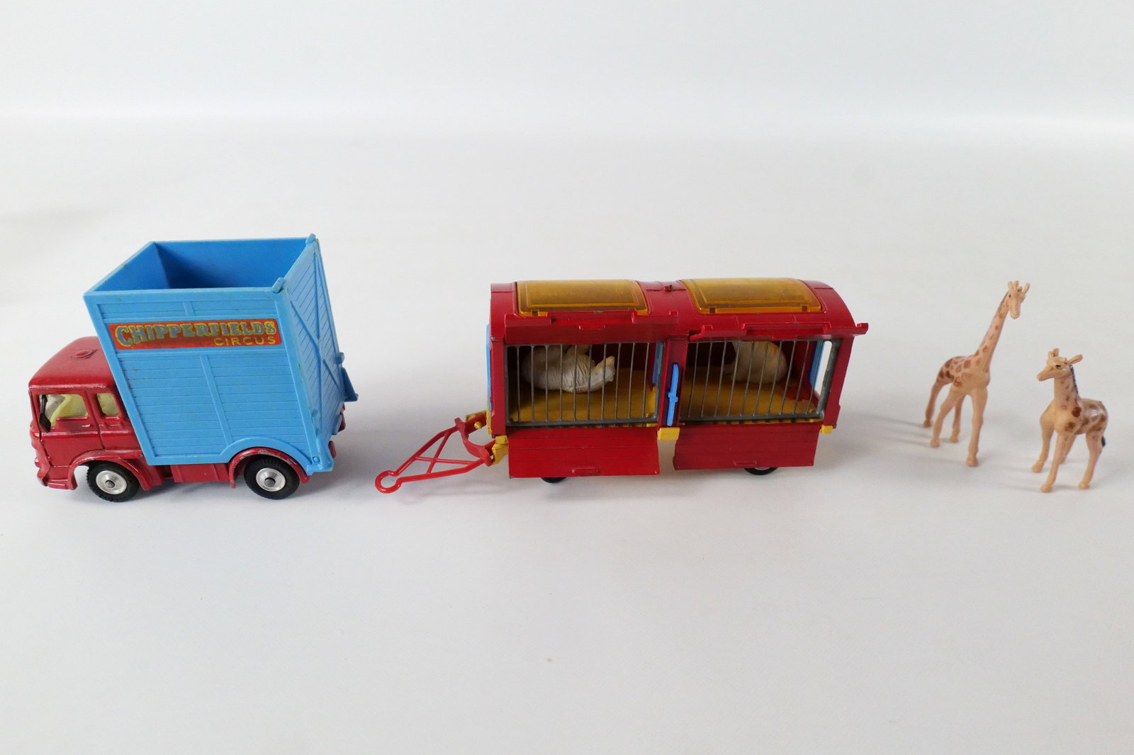 Lot of 2 Vintage Corgi Chipperfield's Circus Diecast (1 of 11)