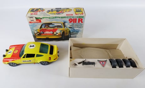 Schuco Rallye Porsche 911 R Plastic Model Car